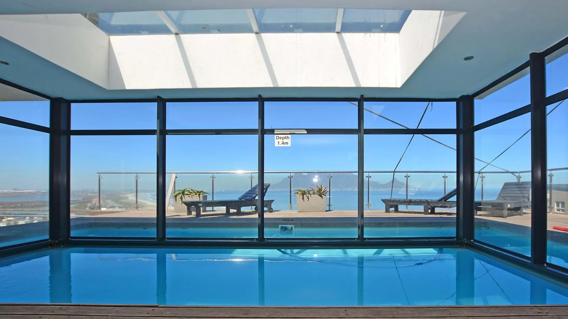 Aquarius 2 Bedroom Luxury Apartment Cape Town