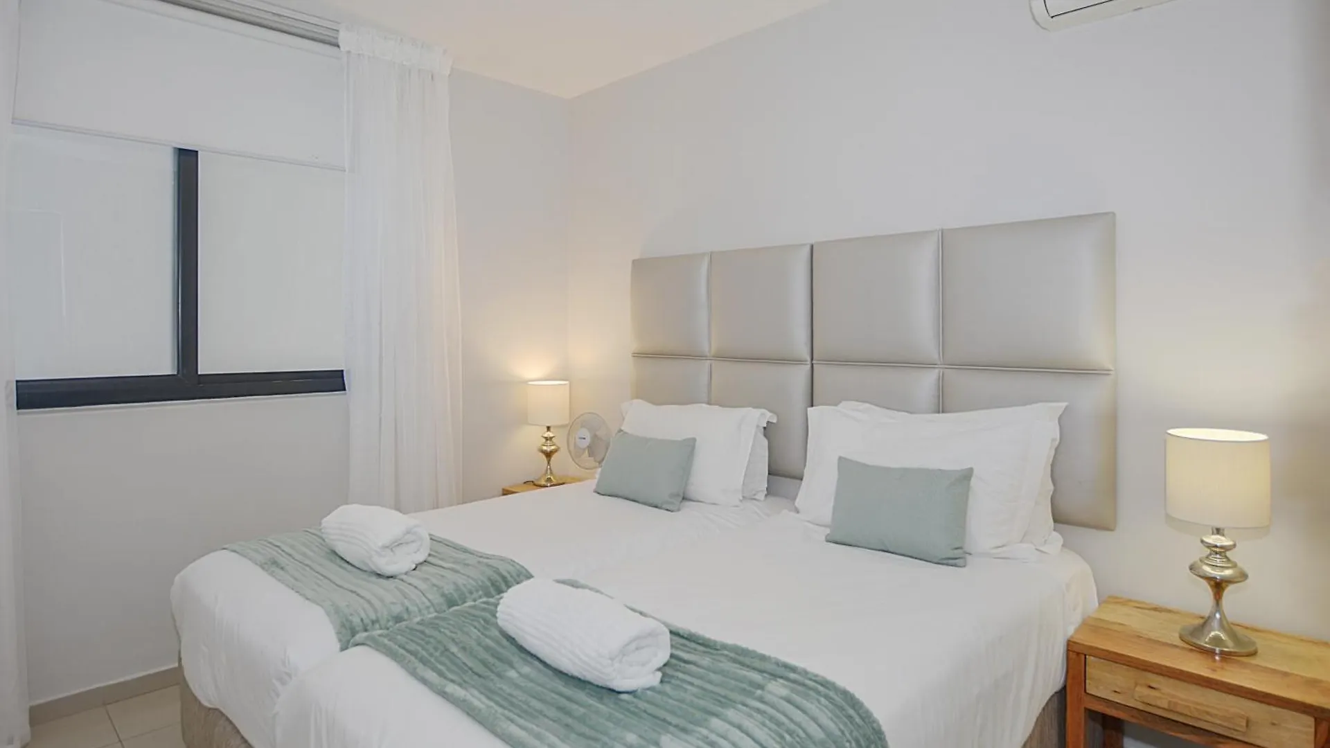 Aquarius 2 Bedroom Luxury Apartment Cape Town