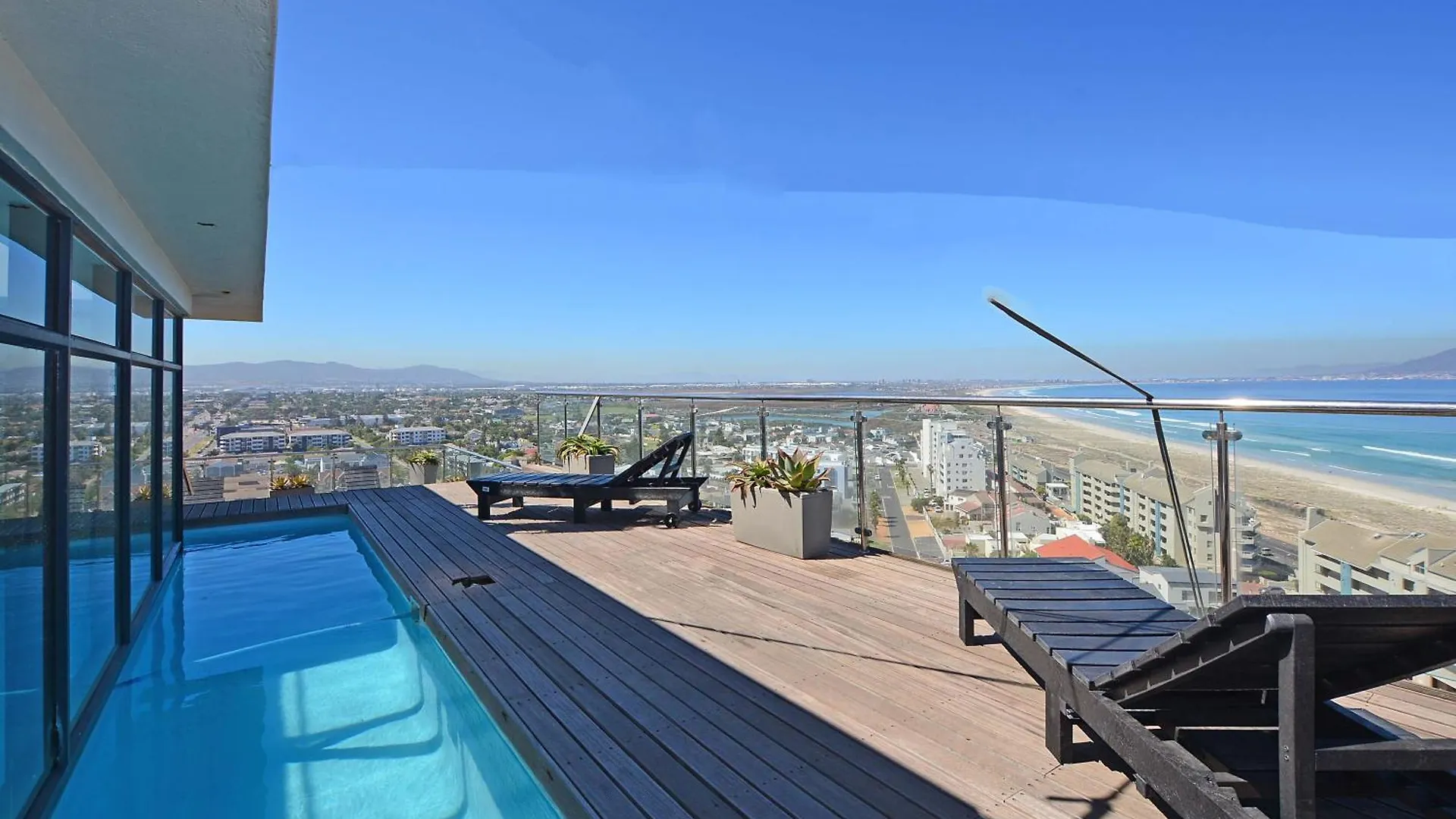Aquarius 2 Bedroom Luxury Apartment Κέιπ Τάουν 0*,